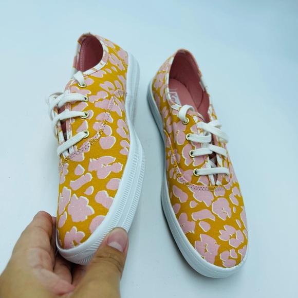 New Keds Womens 9 Yellow Pink Spotted canvas sneakers shoes - Picture 5 of 8